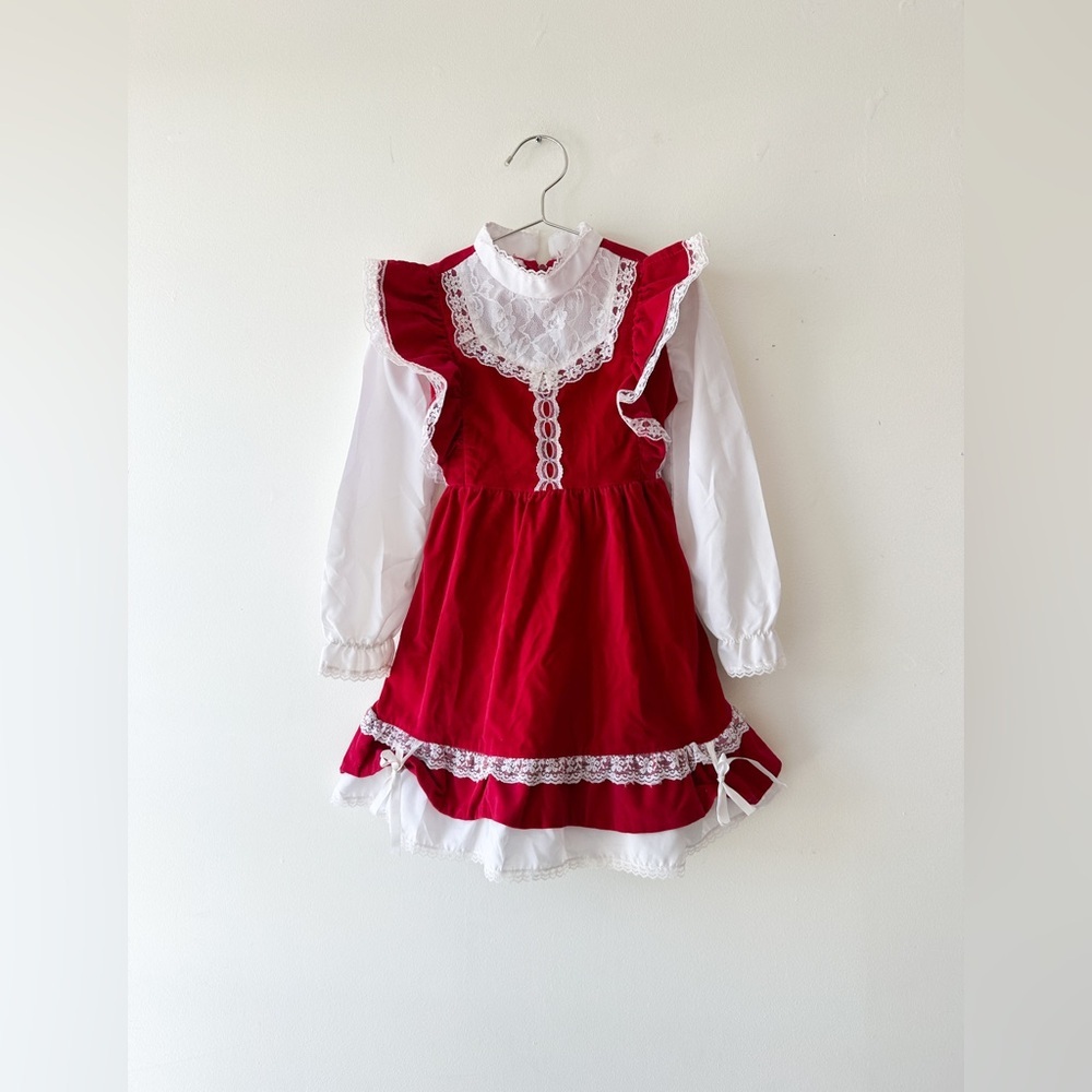 Vintage - Reitmans Dress - Red Velvet with White Lace/Ruffle-Long Sleeve - Size6
